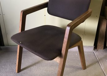 椅子の背と座の張替え