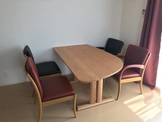 椅子・テーブル・ベッド納品事例